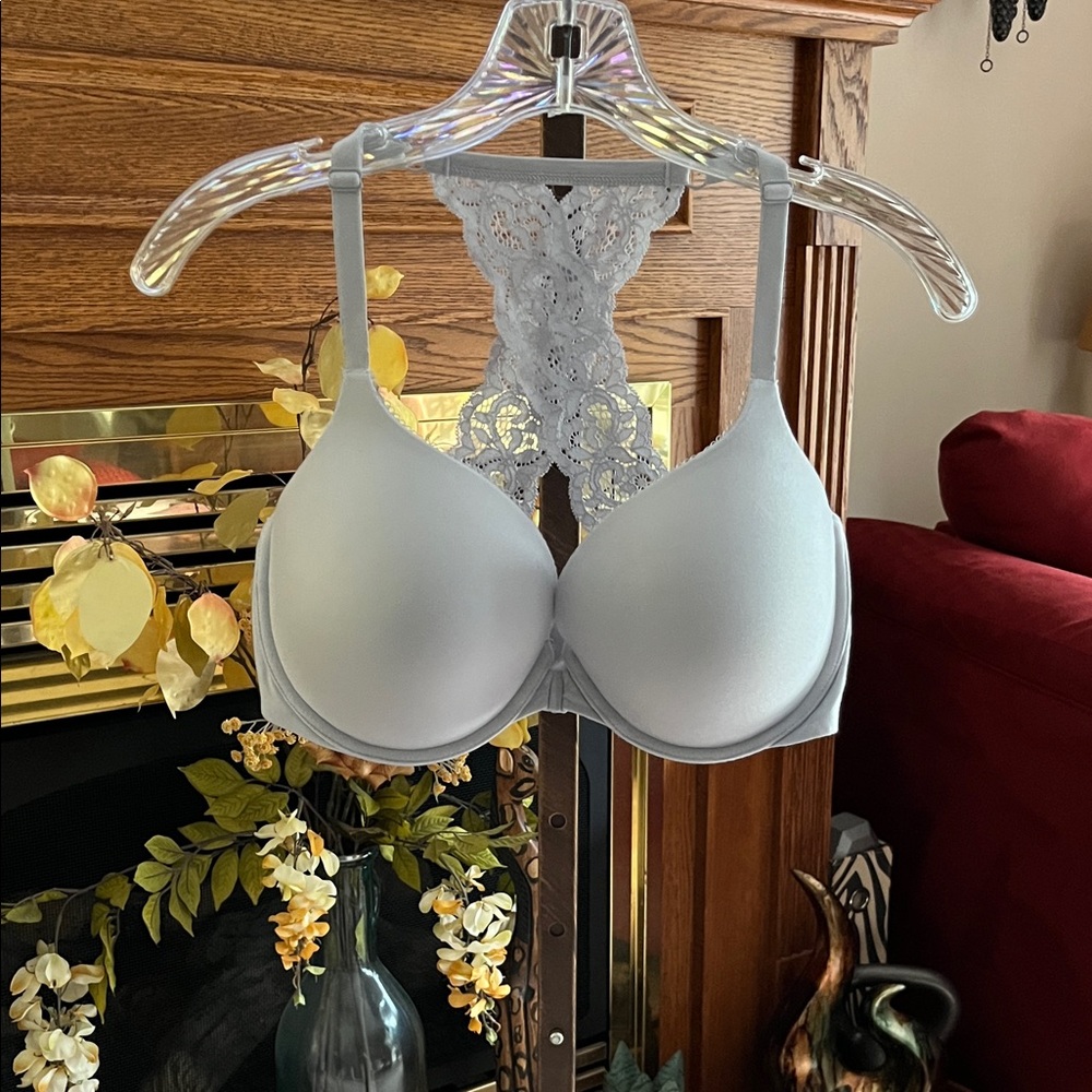 Victoria's Secret Light Blue Lace Back Bra